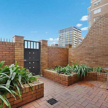 Newcastle Short Stay Accommodation - Sandbar Newcastle Beach Exterior foto